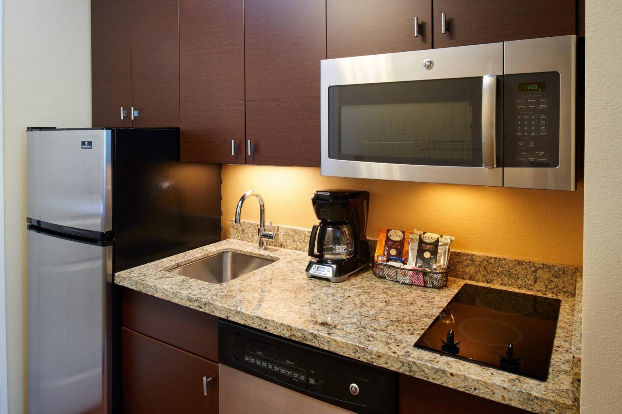 Towneplace Suites By Marriott Detroit Troy Exterior foto